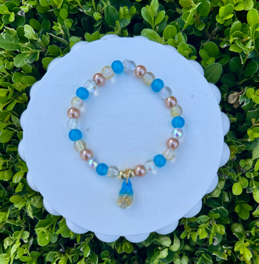 Beaded Bracelet with RESIN shell charm