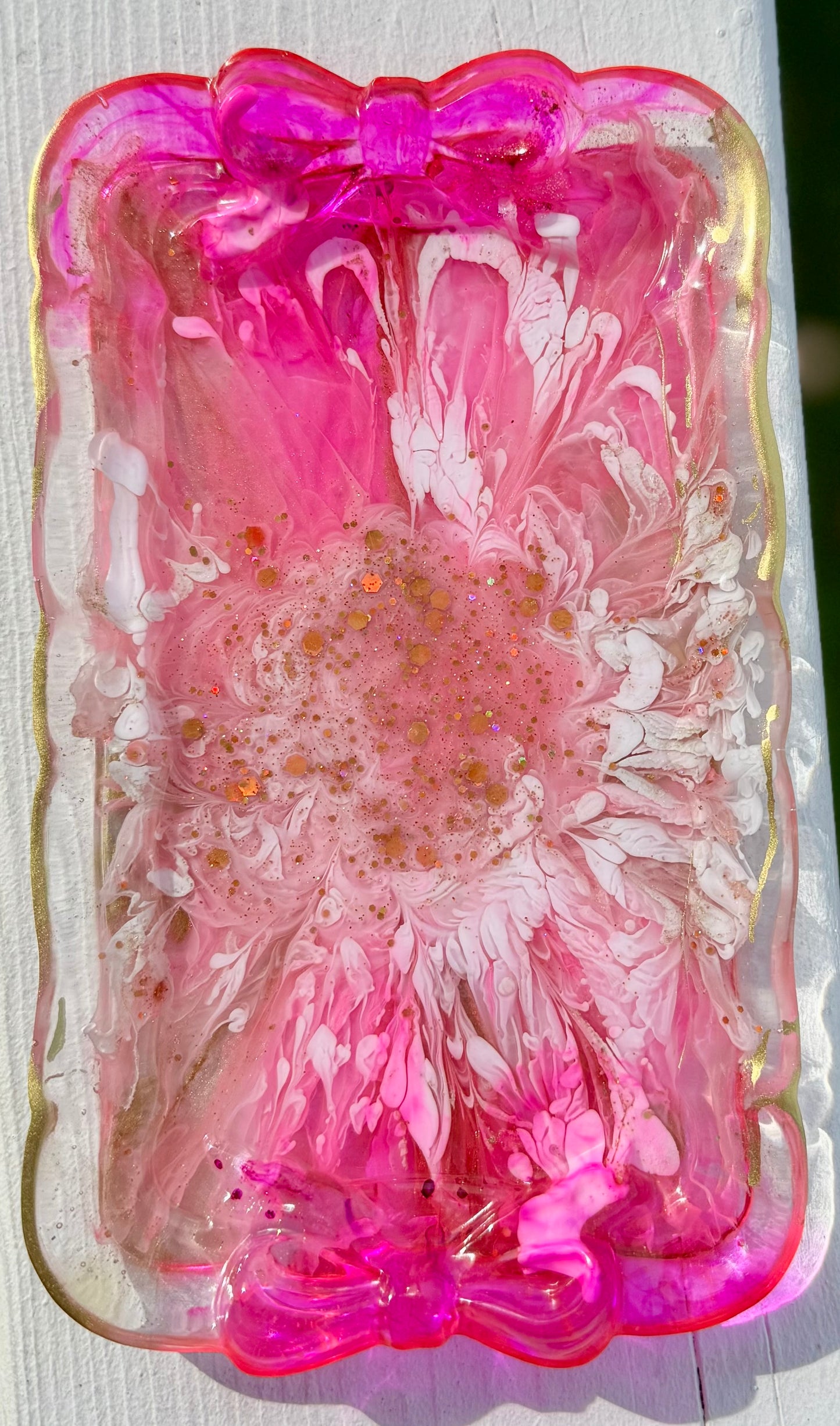 Pretty Bow Resin Tray